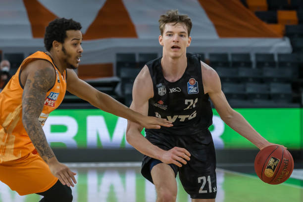 他需要在几 他需要在几