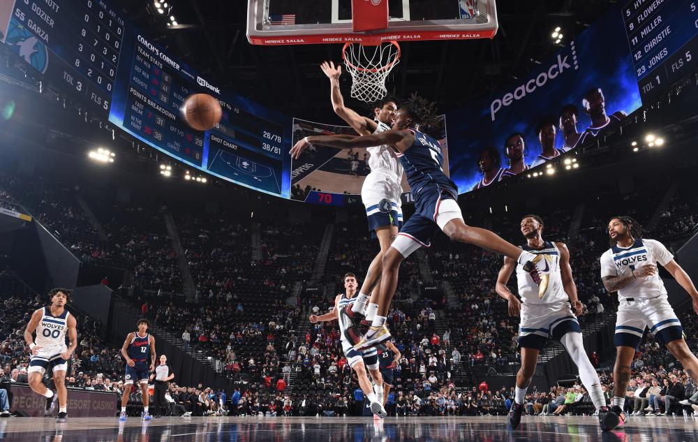 B队通过娴 B队通过娴